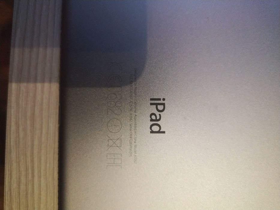IPad Air 2 A1567 cu SIM și WI-FI