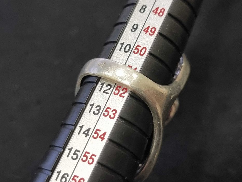 Масивен дамски сребърен пръстен 10.24 гр.