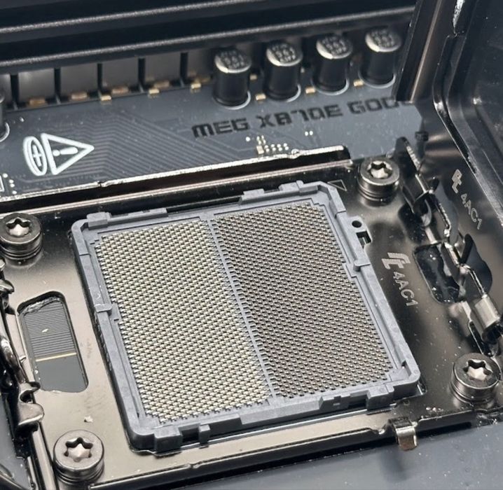 Placa de baza MSI MEG X870E GODLIKE WiFi eATX AM5 Noua