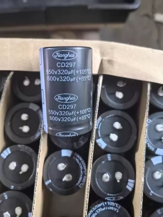 Кондензатор 320uf 550v 600v