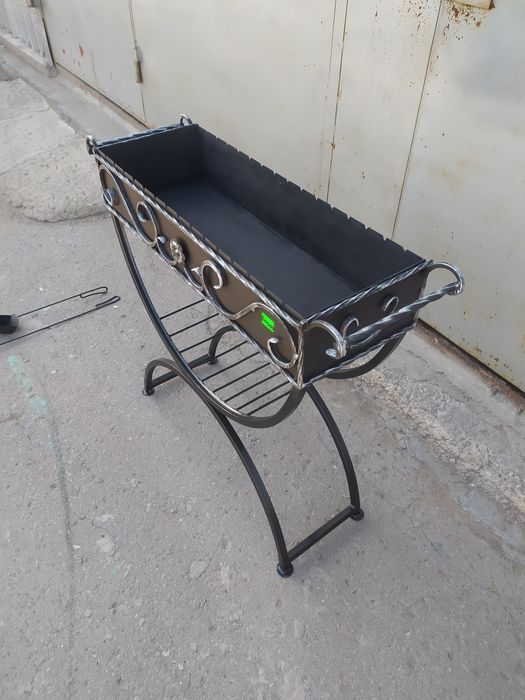 Продам мангал на 15 шампуров.