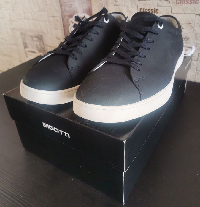 Sneakers bleumarin piele naturala extra Light