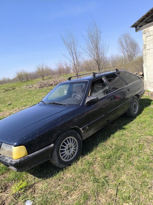 Продам автомобиль АУДИ 100