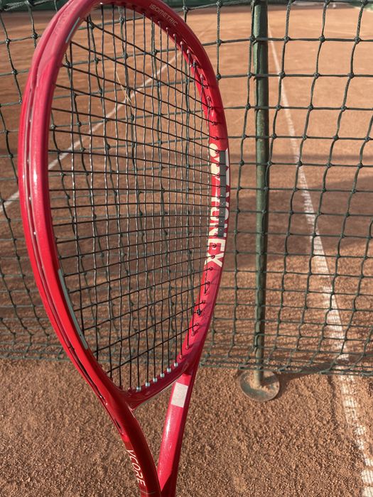 Racheta Yonex Vcore 98 (2026)
