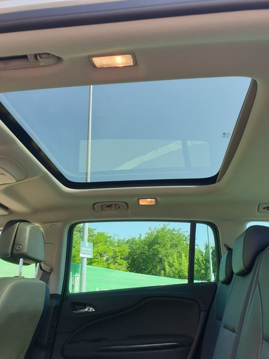 Vând Schimb Opel zafira c 2015 euro 6 diesel 1.6