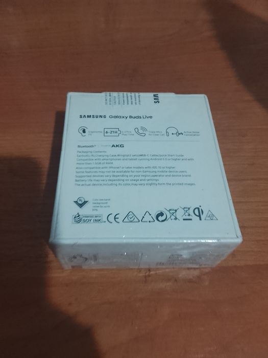 Продам наушник BUDS LIVE