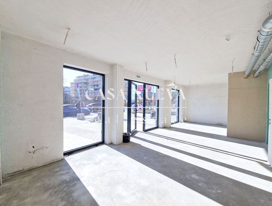 Продава се Магазин в София, Надежда 4 - 226 кв.м за 1693 €/кв.м - Снимка #2