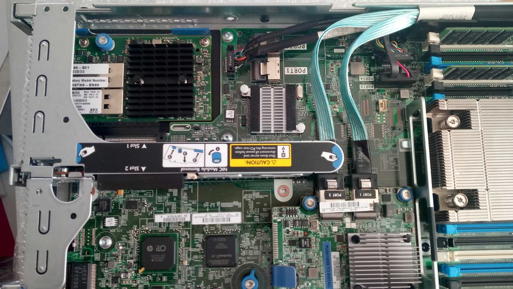 CTO: Сървър HPE DL360 Gen9 2*Xeon E5-2630v4 0GB RAM Smart Array RAID