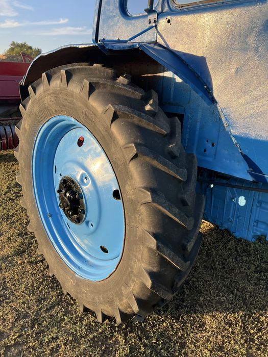 Продам МТЗ 80, тукан пресс.