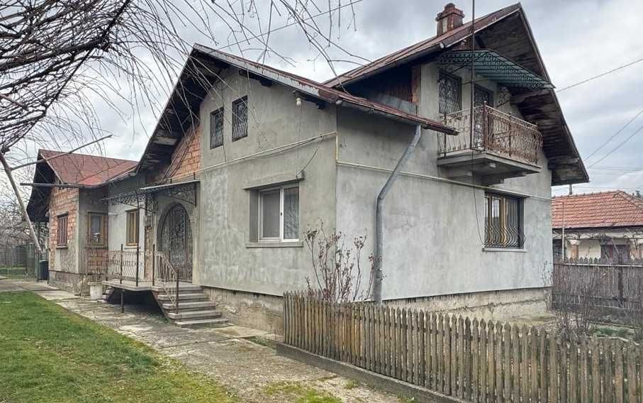 Casă de vânzare - Ghirdoveni