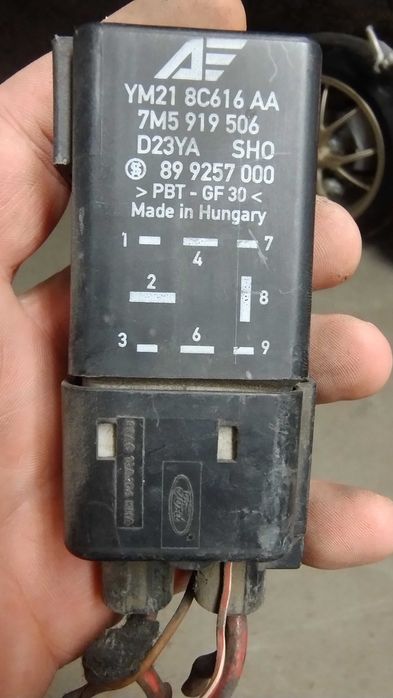 Реле вентилатор VW FORD SEAT YM218C616AA  ,  7M5919506