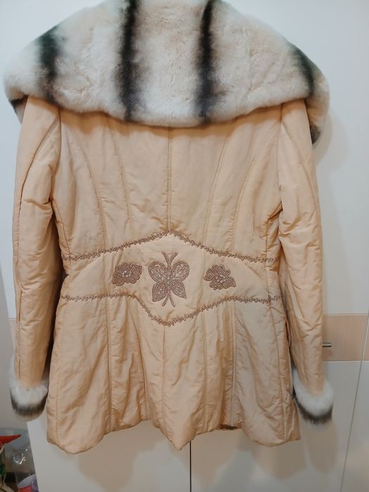 Куртка женская слегка утеплённая