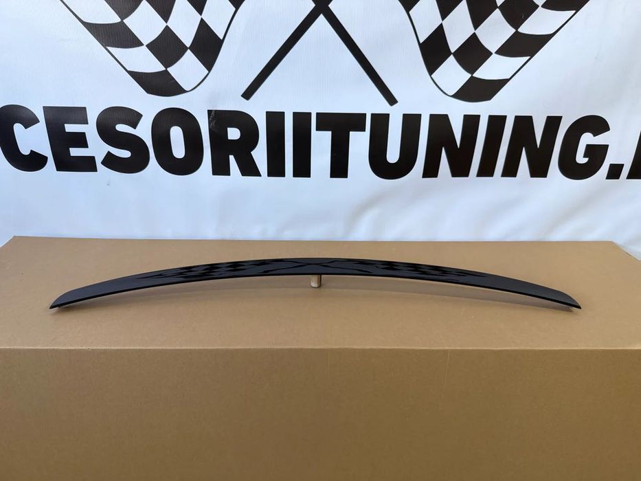 Eleron portbagaj RS4 style compatibil cu Audi A4 B8 negru lucios