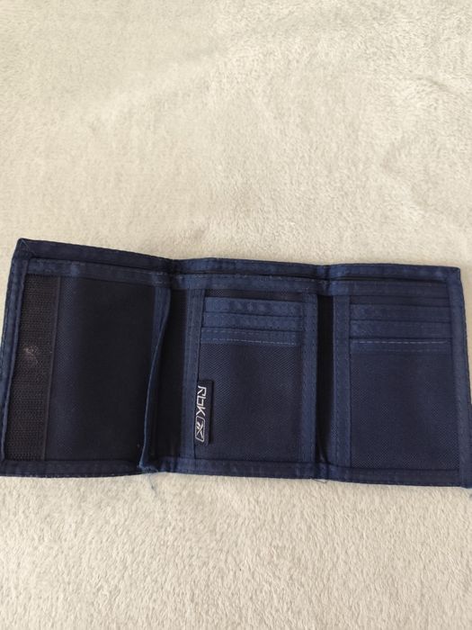 Portofele in stare buna