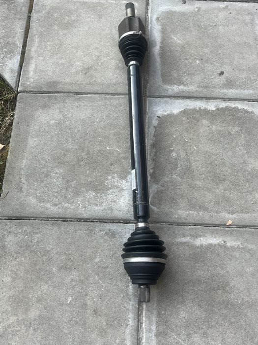 Полуоска Октавия 4