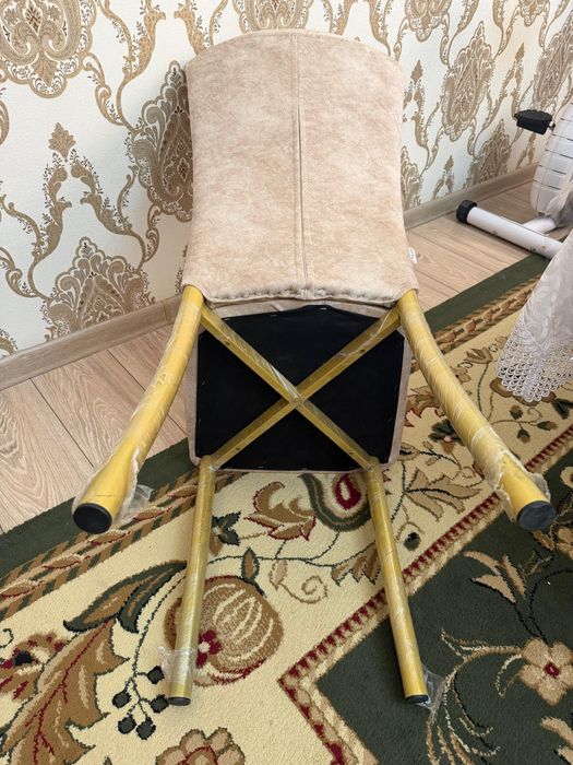 Продаются новые стулья