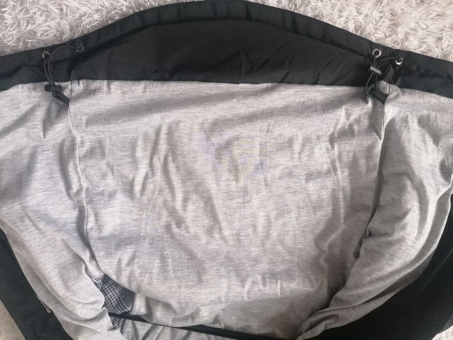 Продам куртку размер 30-32