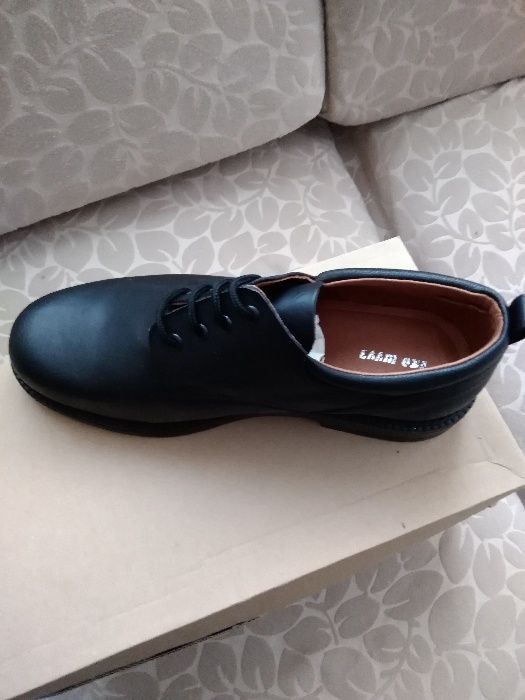 Нови обувки 44 номер само летни перфорирани, за есента 45 номер