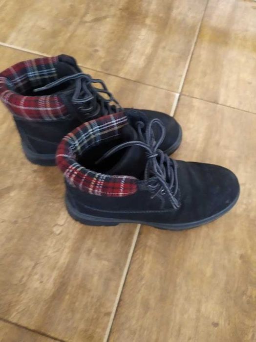 Дамски черни боти