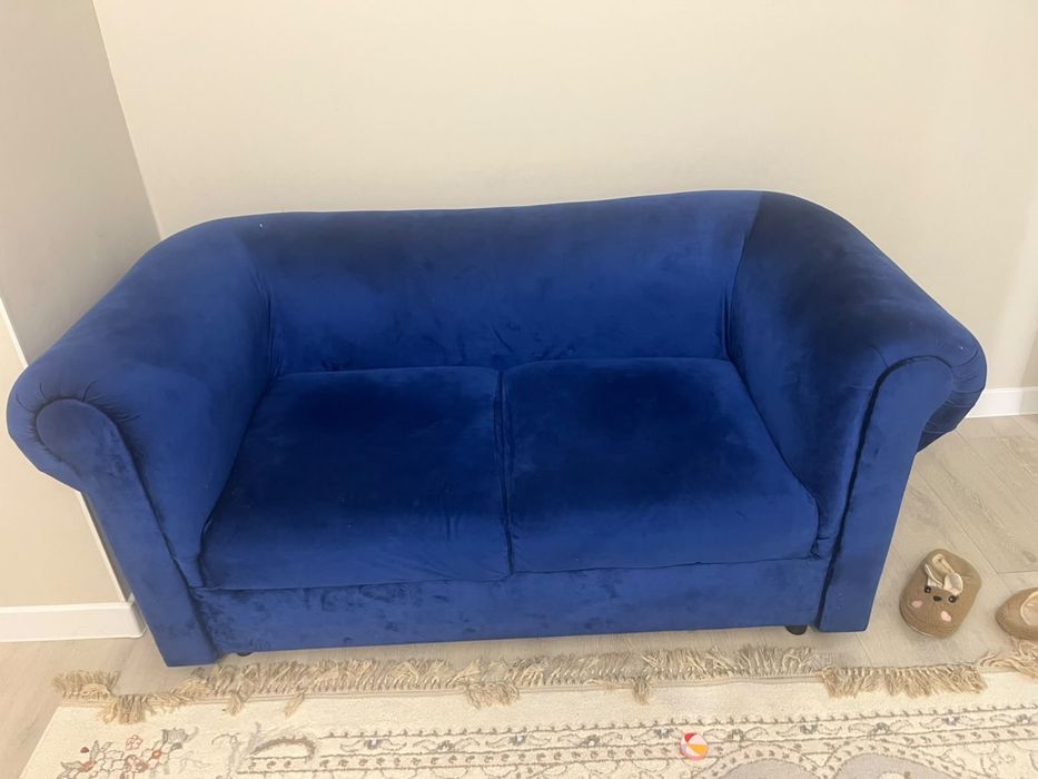 Продам диван.