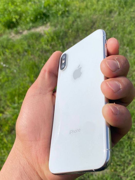 iPhone Xs  Radnoy       256/81  LLA