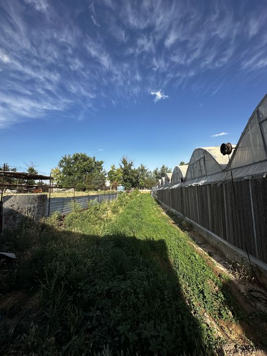 Yer sotiladi xasanboyda