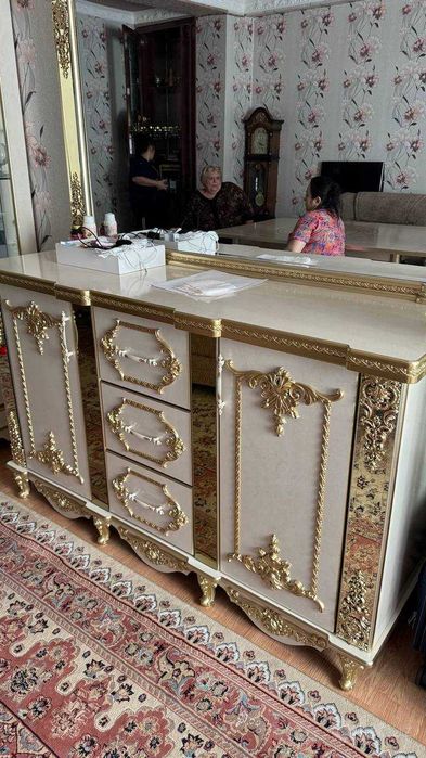 Красивая свадебная мебель.