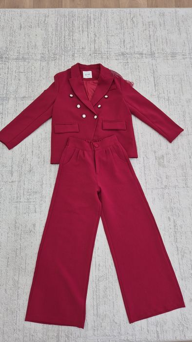 Костюм двойка, для девочек в красном цвете