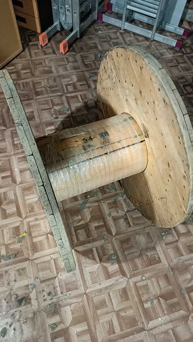 Катушка барабан от кабеля диам.88 см