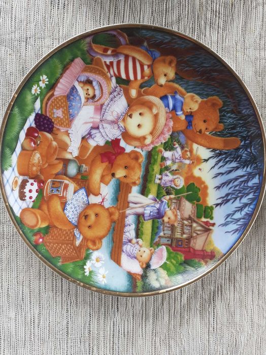 декоративни чинии 4 броя колекция