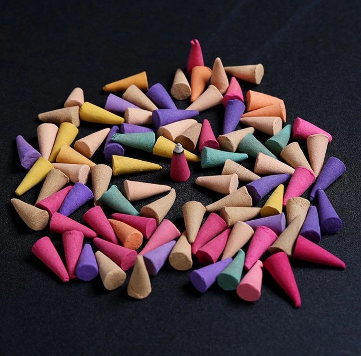 Курильница и ароматические конусы