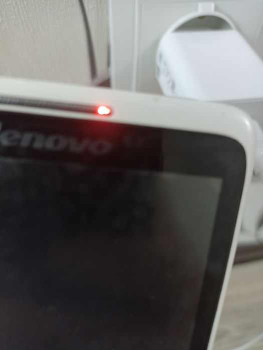 Смартфон Lenovo S890i телефон