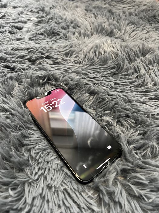 Продам iphone 13 128 GB