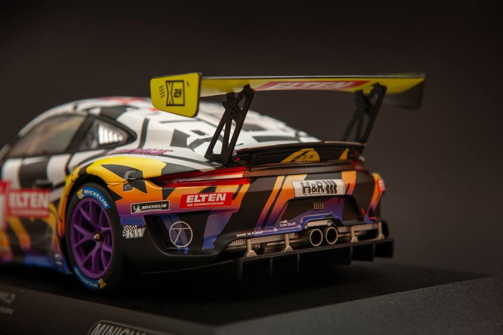 Porsche 911 GT3R Minichamps 1/18