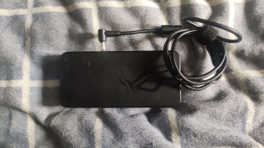 Зарядное устройство 280wдля Asus Scar 17