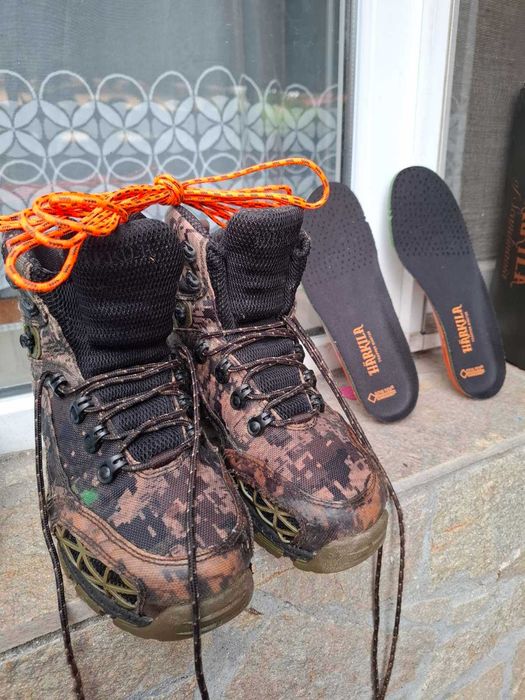 Туристически обувки