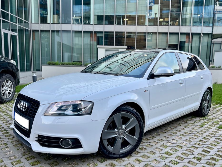 • Audi A3 / Model Facelift / Pachet S-line / Trapă Panoramică •