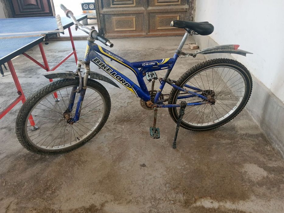 Velosipedlar sotiladi.