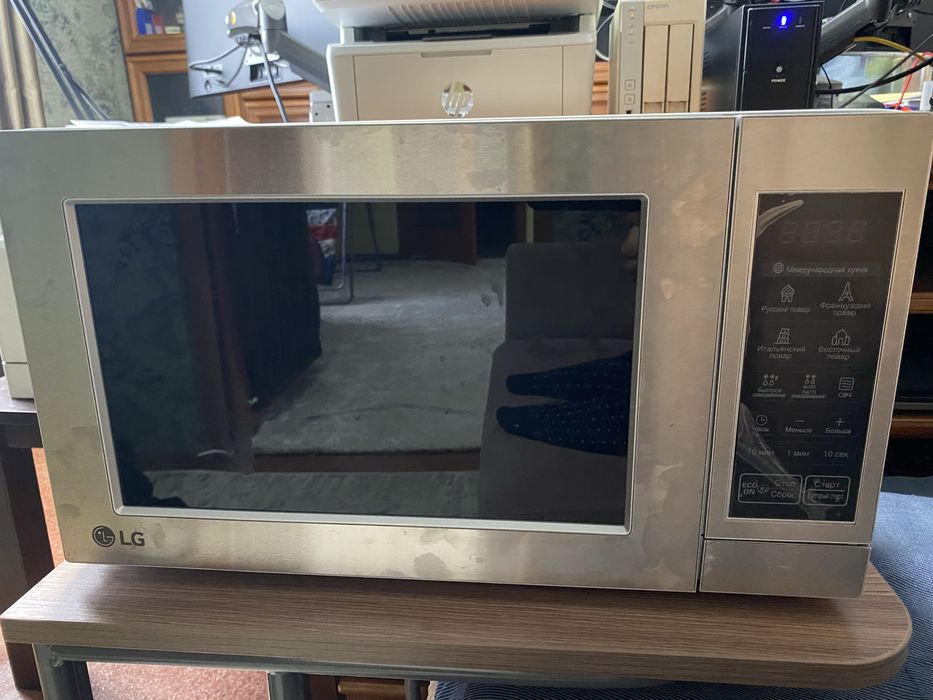 Микроволновая печь  LG MS-2044 V