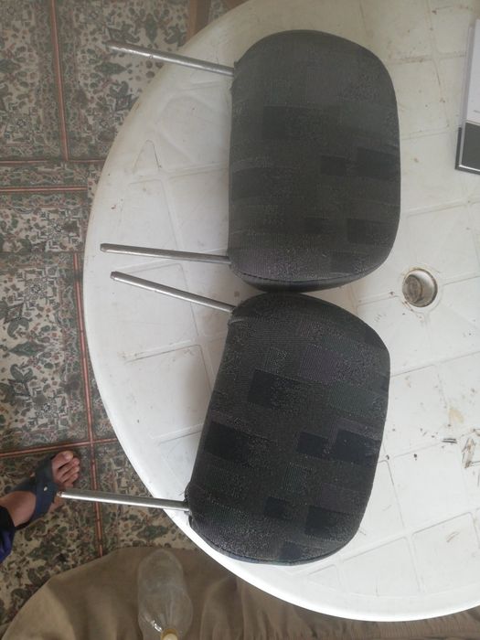 Подголовник Дамас