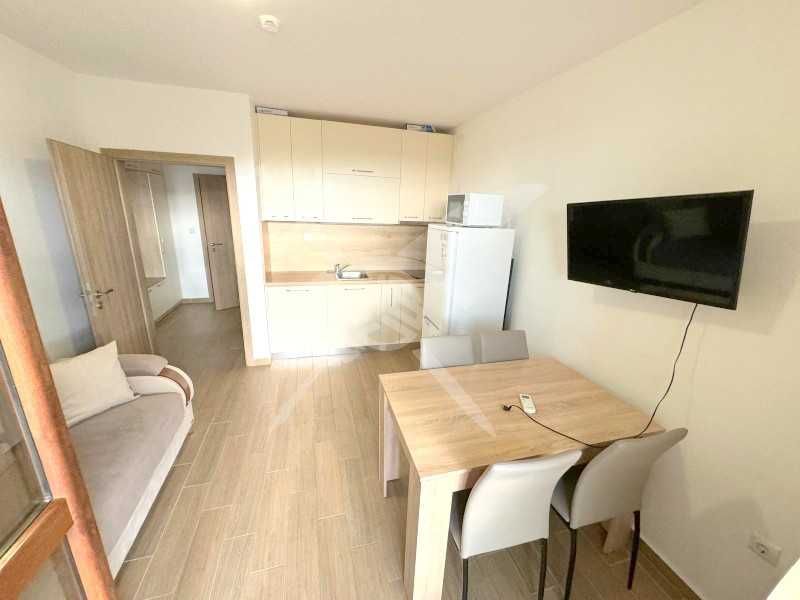 Продава се Тристаен апартамент в к.к. Слънчев бряг - 68 кв.м за 1545 €/кв.м - Снимка #5