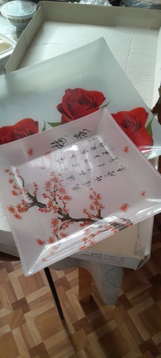 Продам блюдо толстое стекло