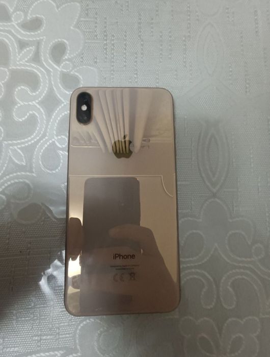 iPhone xs max 256