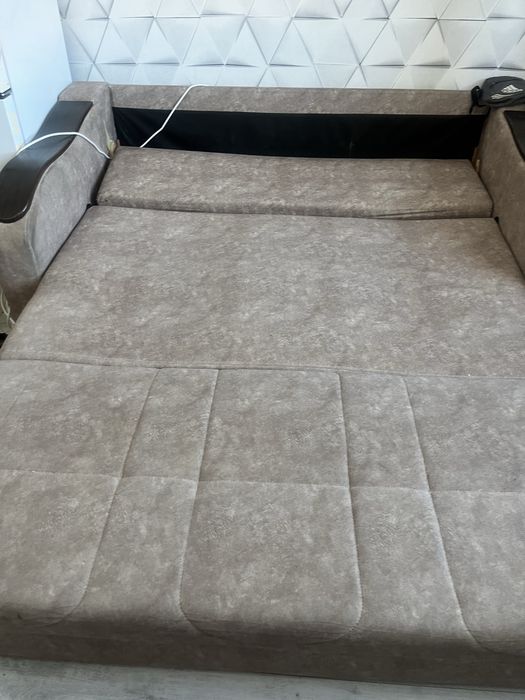 Продам бу диван раскладной  двухместный