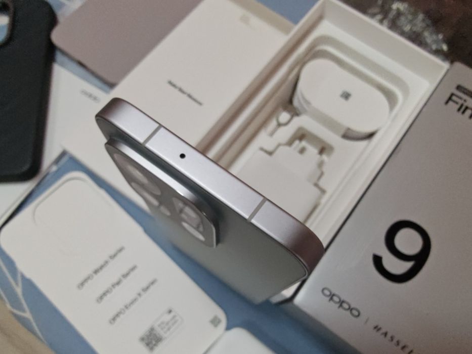 Oppo Find X9 16/512 като нов