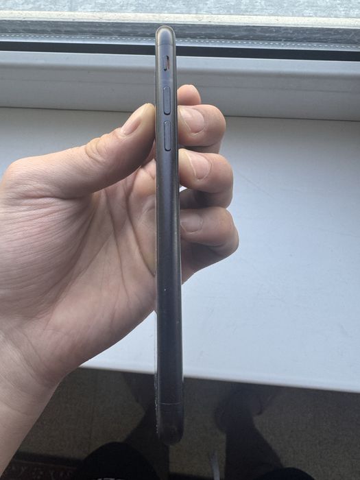 Iphone SE продаю 2020