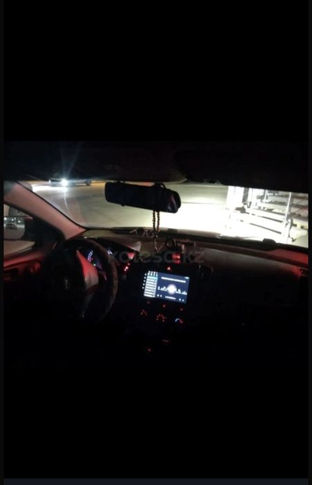 KIA Cerato продам срочно