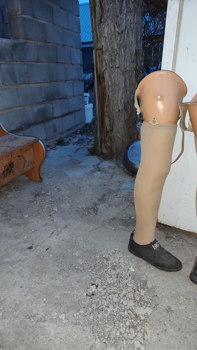 Продам два протезы