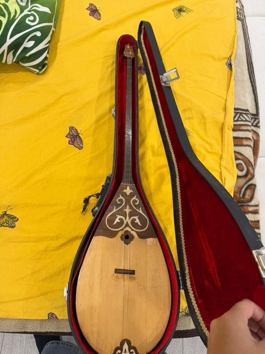 Домбыра………………………