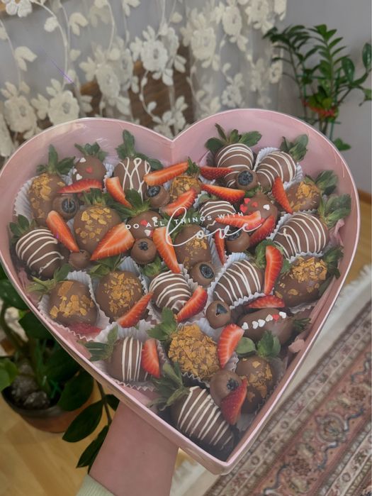 клубника в шоколаде 6990